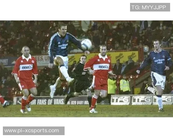 世界足球一号球星背后的传奇故事与无尽荣耀探索